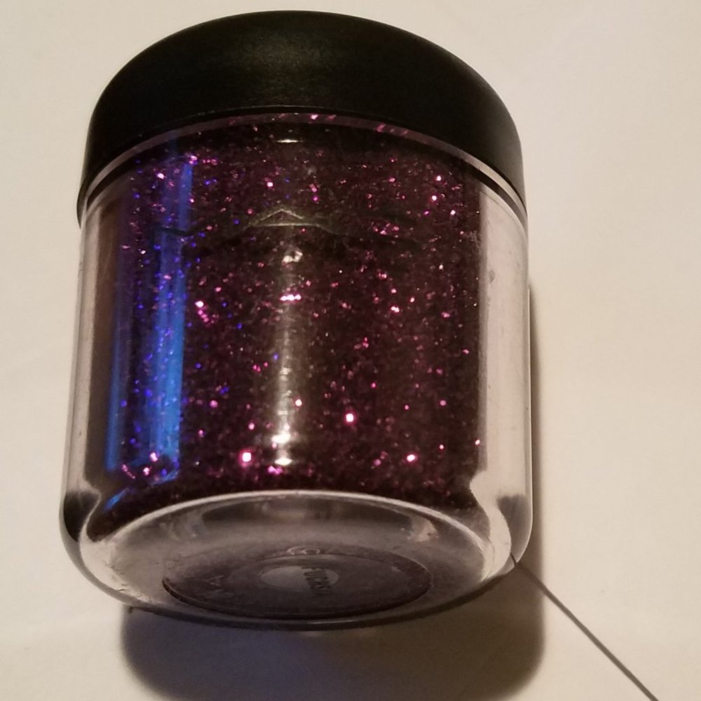 MAC Cosmetics Glitter, Fuchsia